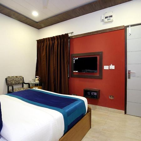 Capital O 9822 Hotel Seven Chandigarh Exterior photo